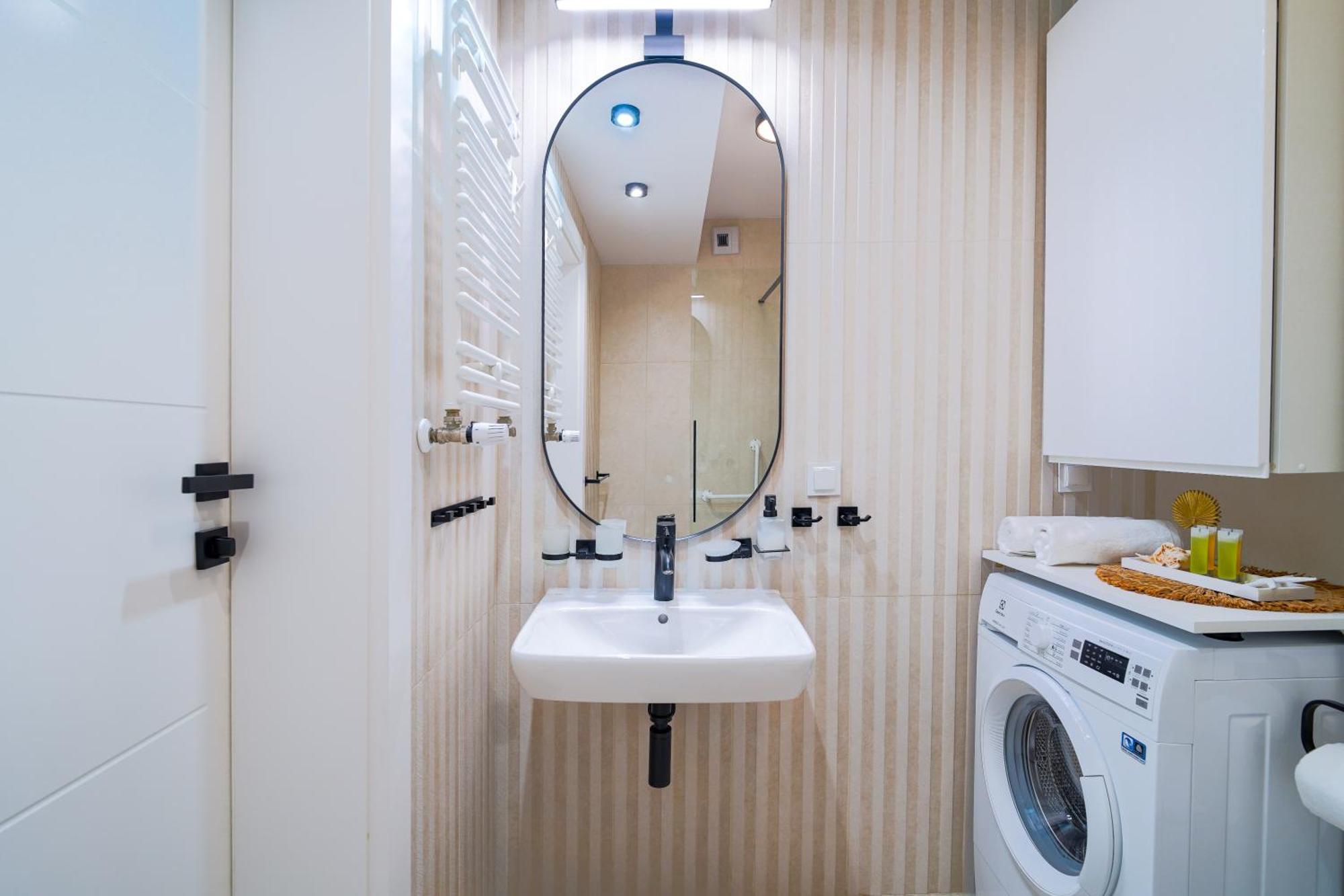 Lulu Apartments - Pod Masztami - Apartament Dwupokojowy - Basen Silownia Parking Колобжег Экстерьер фото